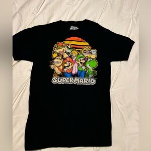 Super Mario t-shirt sz s